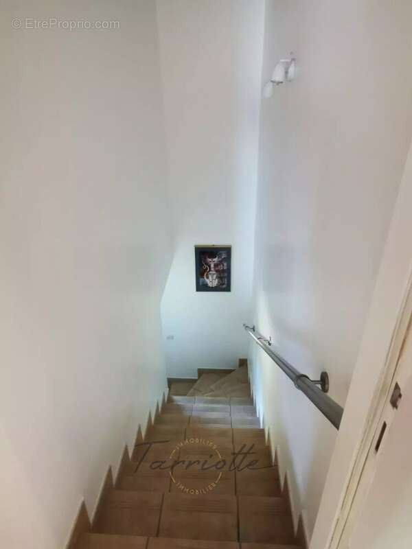 Maison à MONTELIMAR