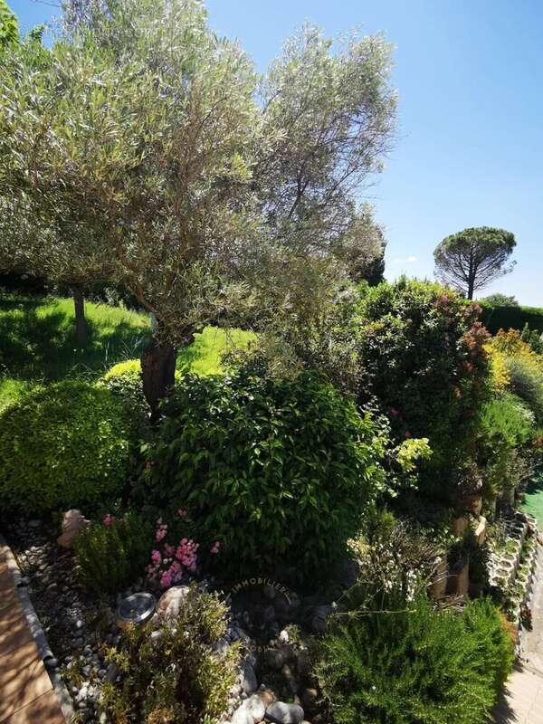 Maison à MONTELIMAR