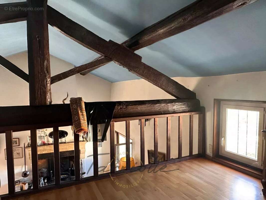 Maison à MONTELIMAR