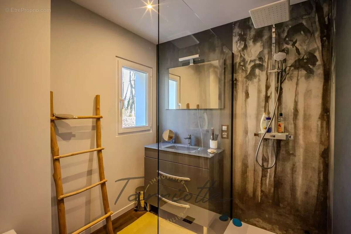 Maison à CHATEAUNEUF-DU-RHONE