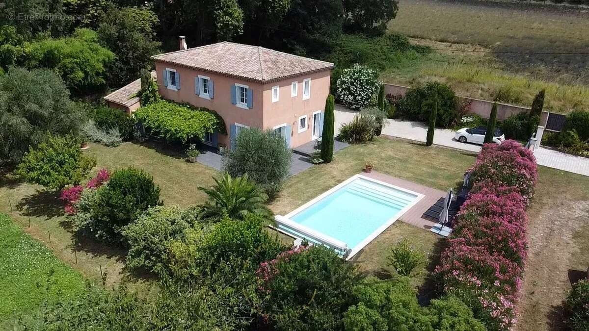 Maison à CHATEAUNEUF-DU-RHONE