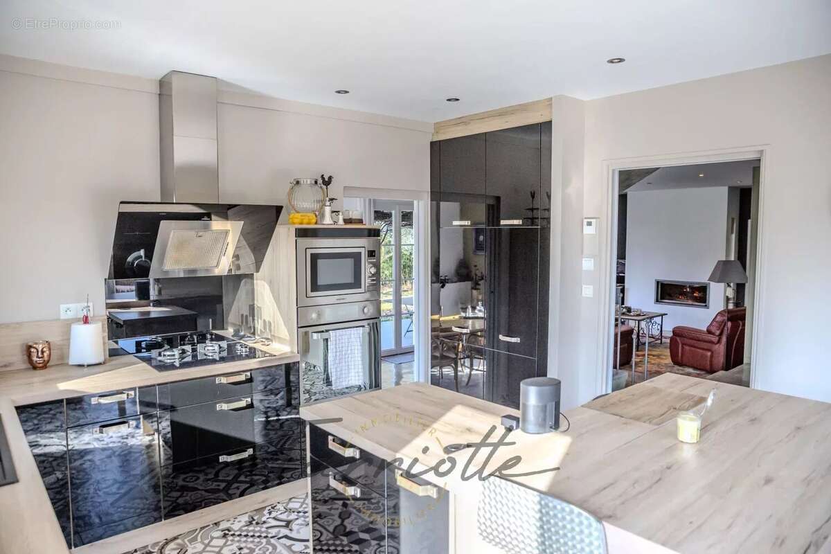 Maison à CHATEAUNEUF-DU-RHONE