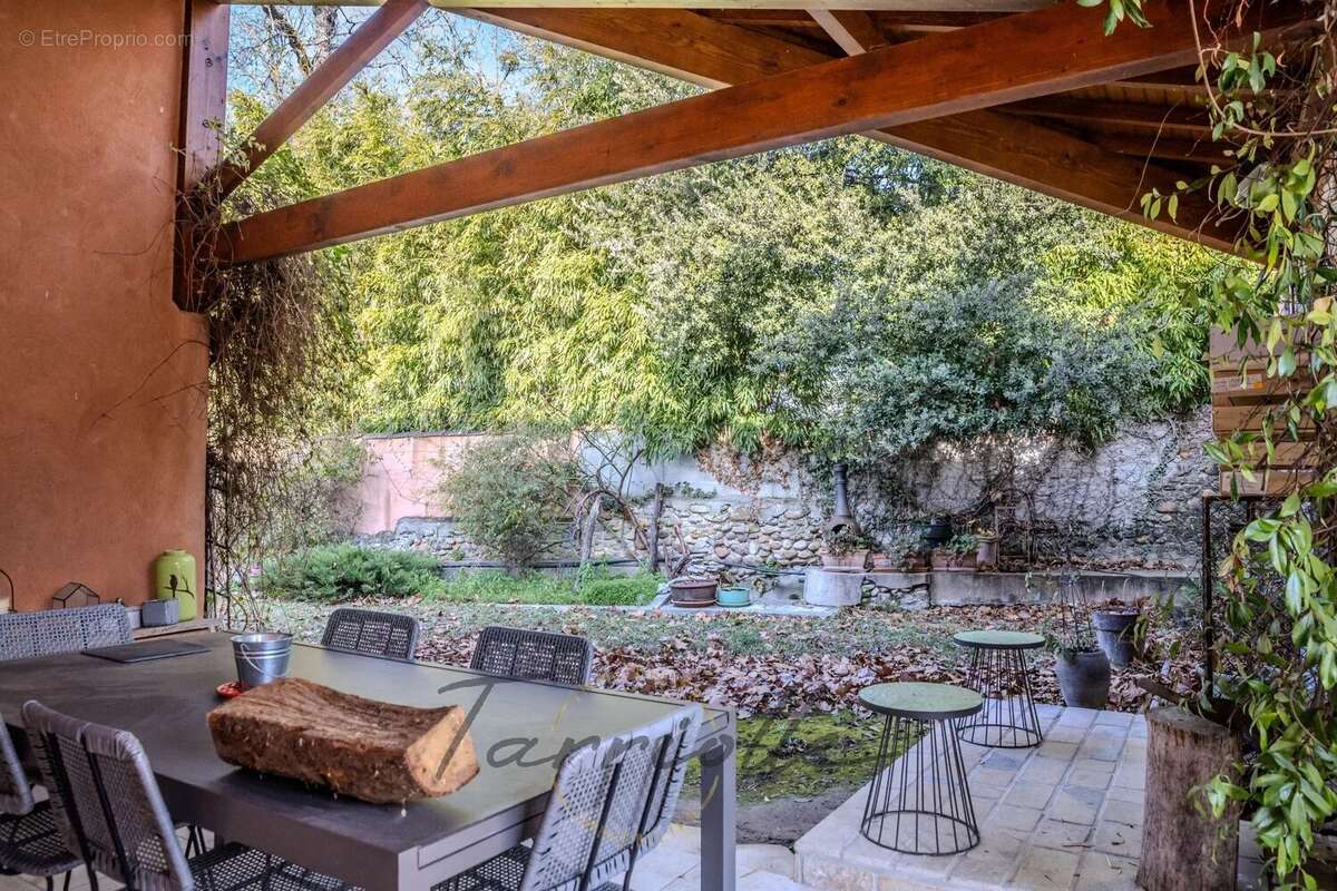 Maison à CHATEAUNEUF-DU-RHONE