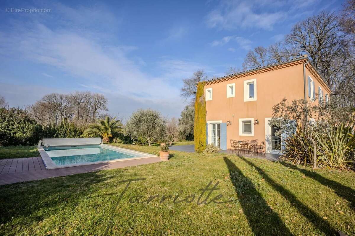 Maison à CHATEAUNEUF-DU-RHONE