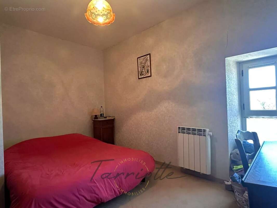 Maison à MONTELIMAR