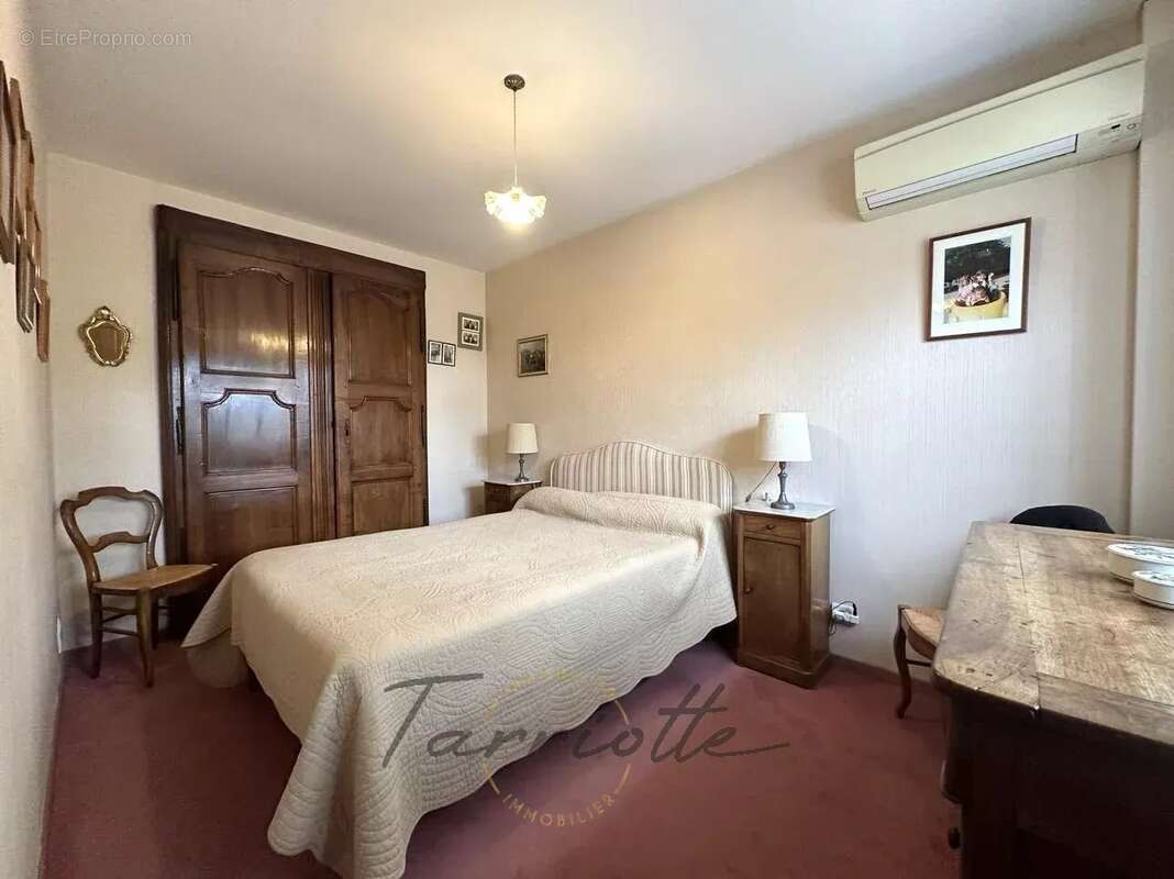 Maison à MONTELIMAR