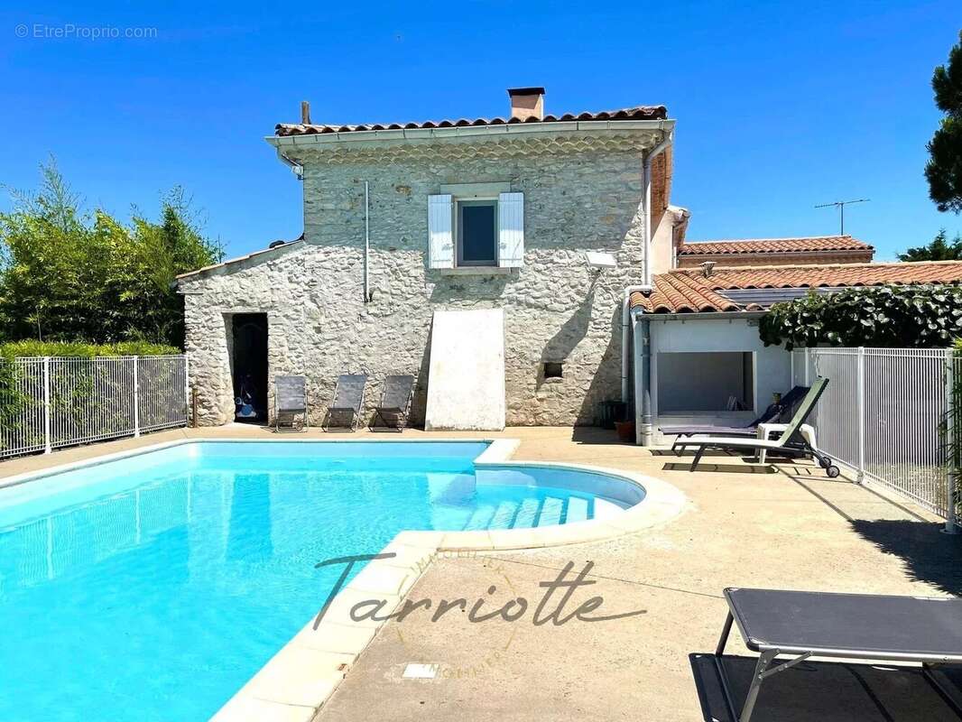 Maison à MONTELIMAR