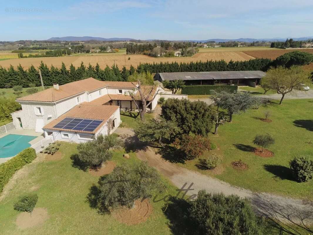 Maison à MONTELIMAR