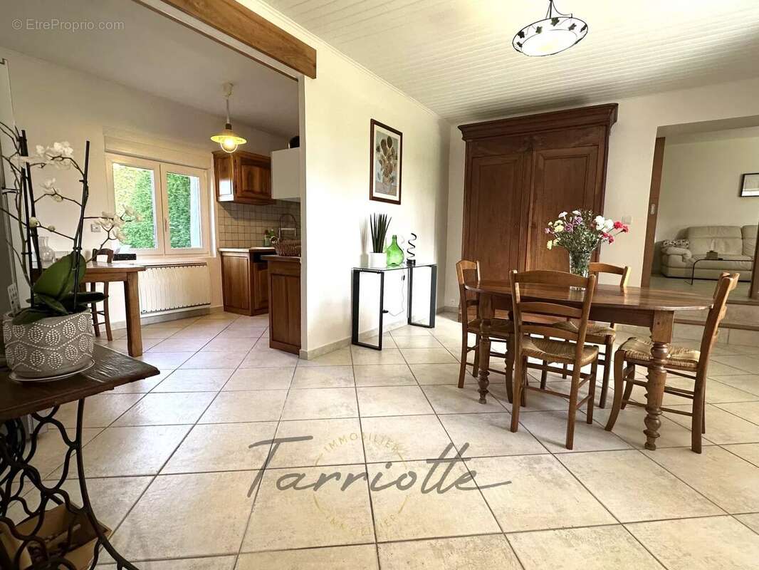 Maison à MONTELIMAR