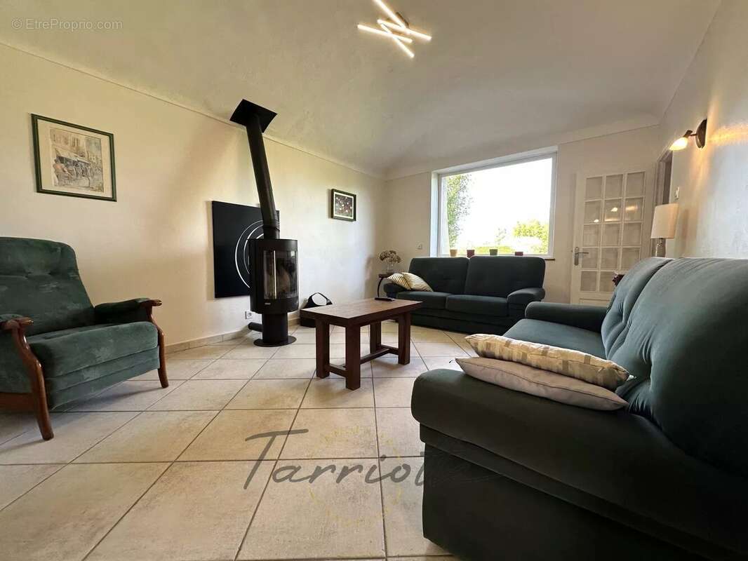 Maison à MONTELIMAR