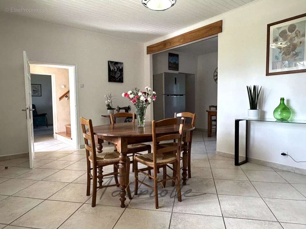 Maison à MONTELIMAR