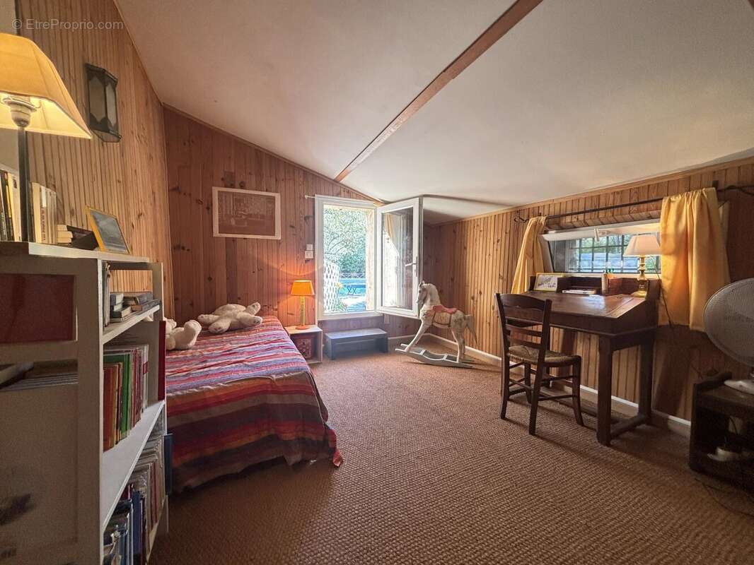 Maison à FIGANIERES