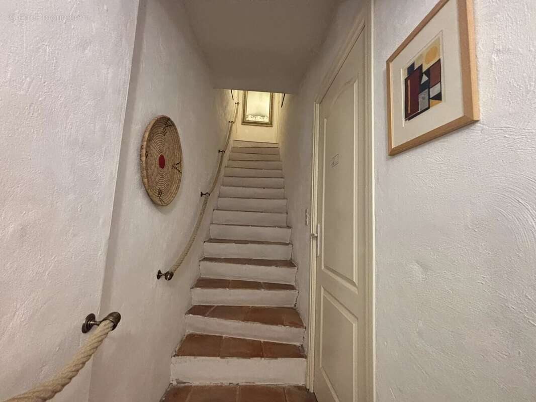 Maison à FIGANIERES