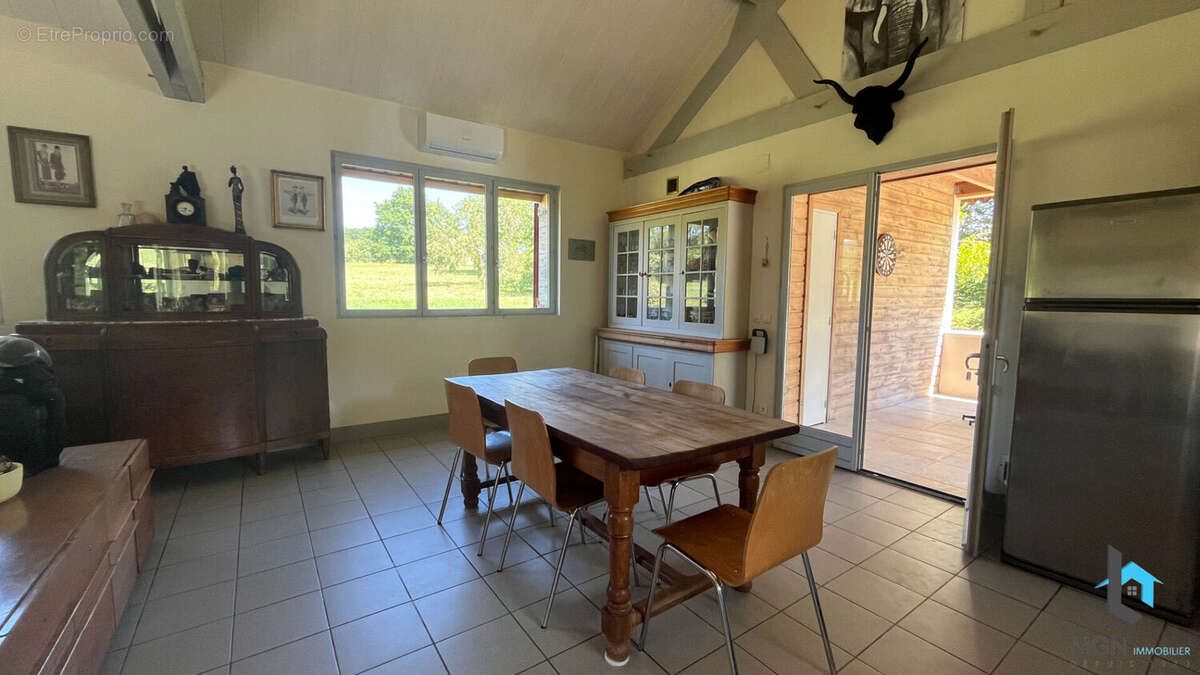 Maison à SAINT-DENIS-D&#039;AUTHOU