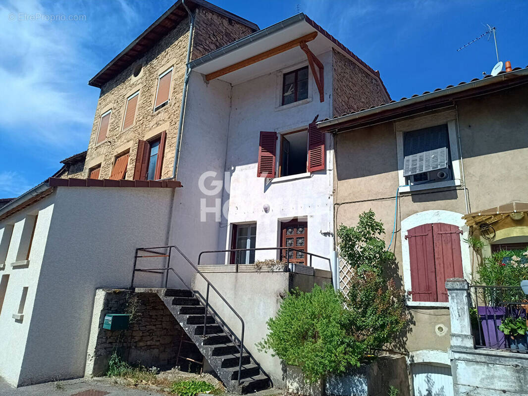 Maison à SAINT-ALBAN-DE-ROCHE