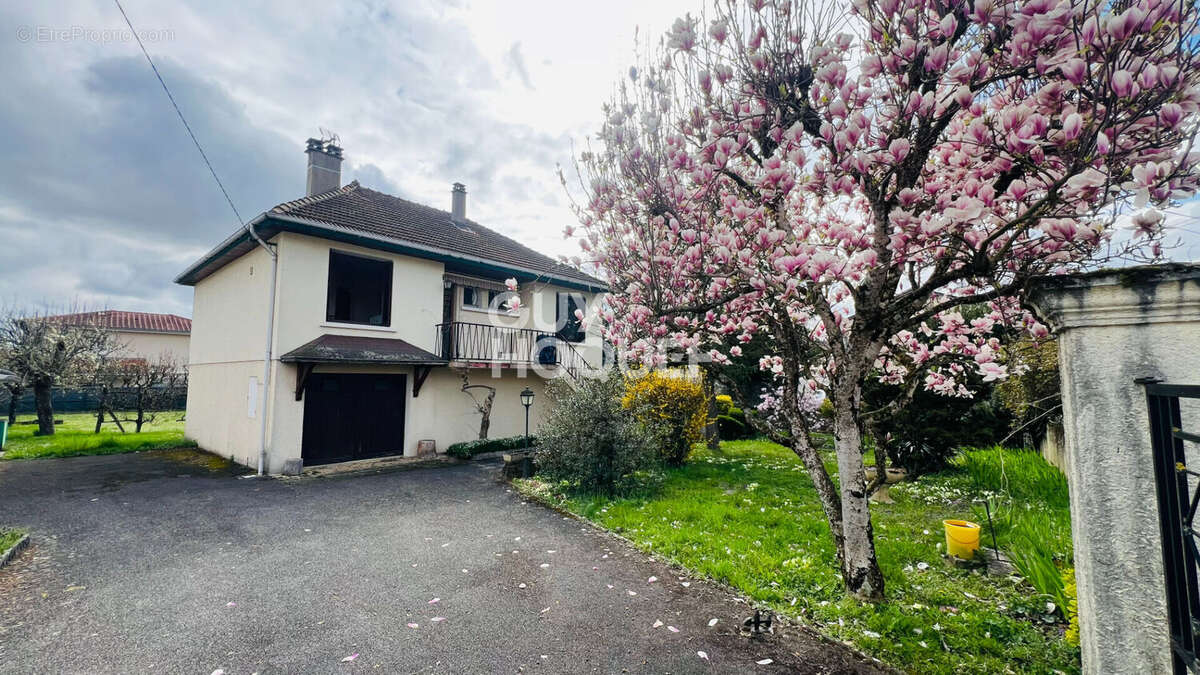 Maison à SAINT-ALBAN-DE-ROCHE