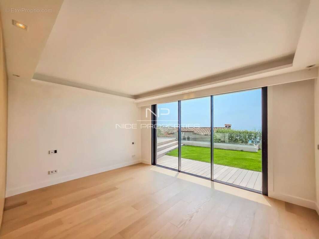 Maison à ROQUEBRUNE-CAP-MARTIN