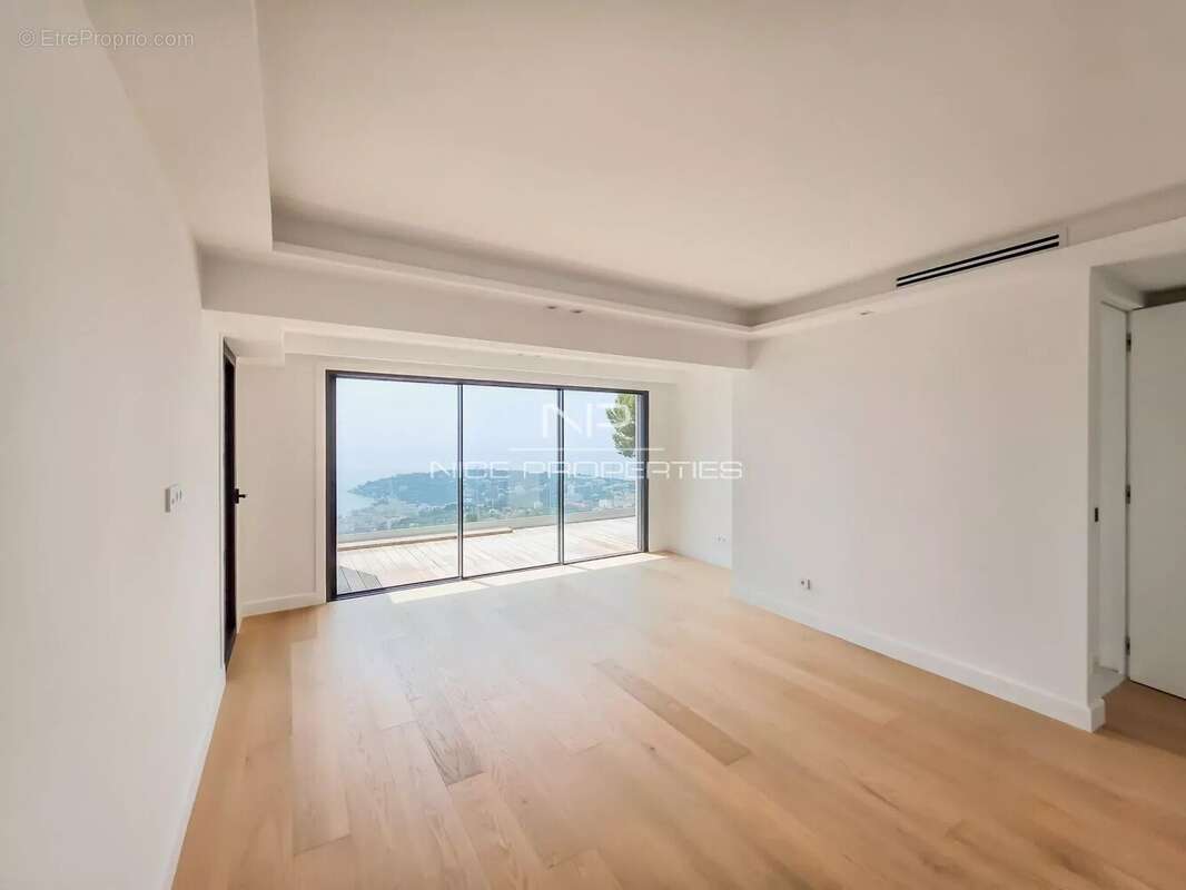 Maison à ROQUEBRUNE-CAP-MARTIN