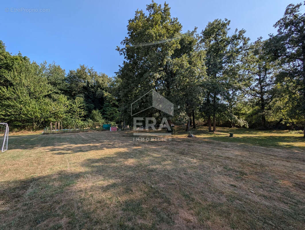 Maison à MONTPON-MENESTEROL