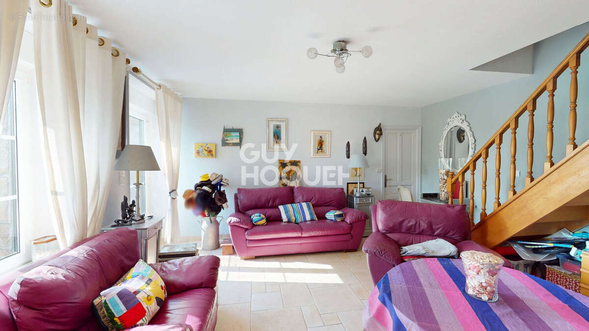 Maison à MARCEY-LES-GREVES