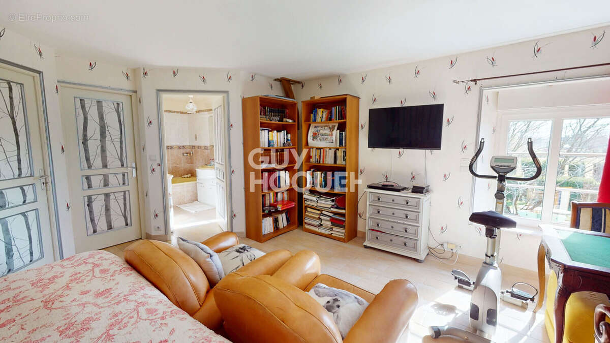 Maison à MARCEY-LES-GREVES