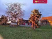 Maison à AINAY-LE-CHATEAU