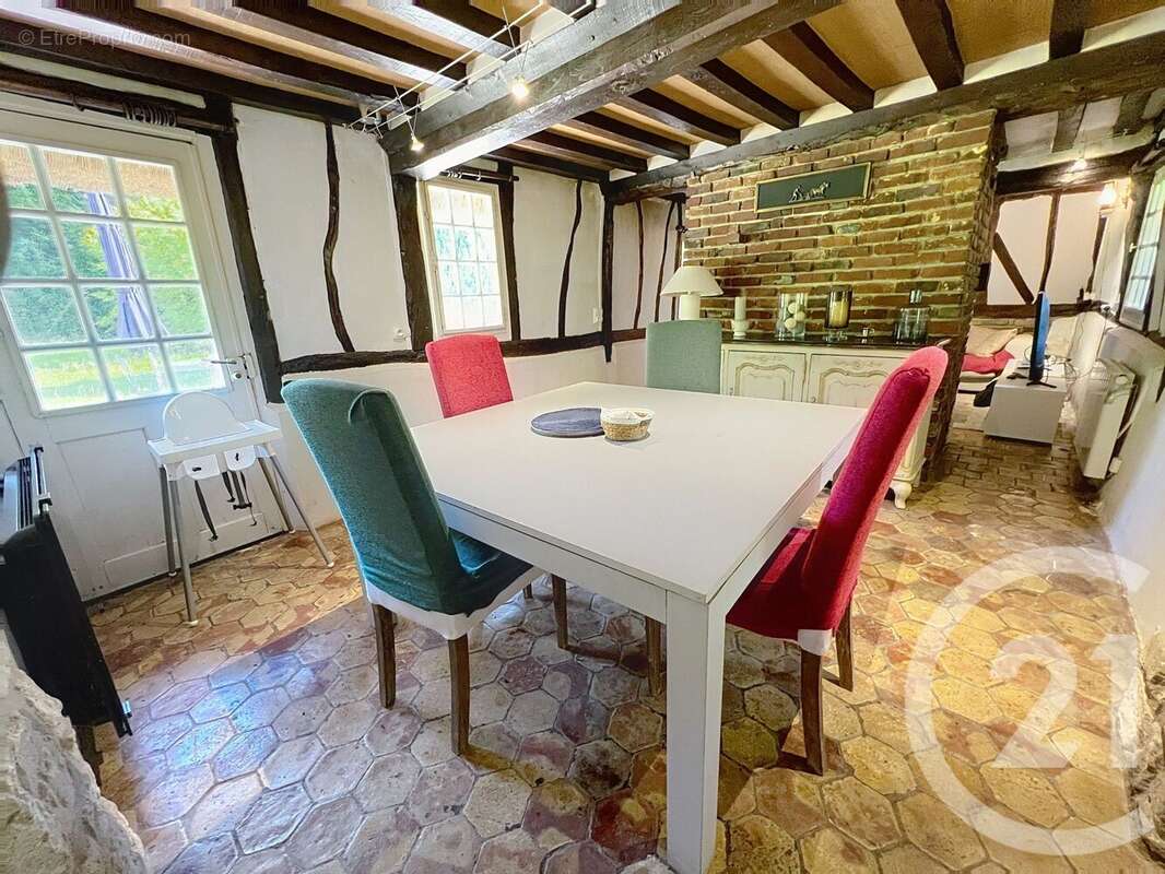 Maison à MONTFORT-SUR-RISLE