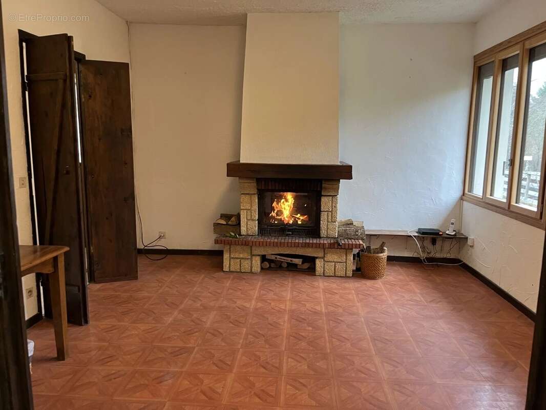 Maison à VERRERIES-DE-MOUSSANS