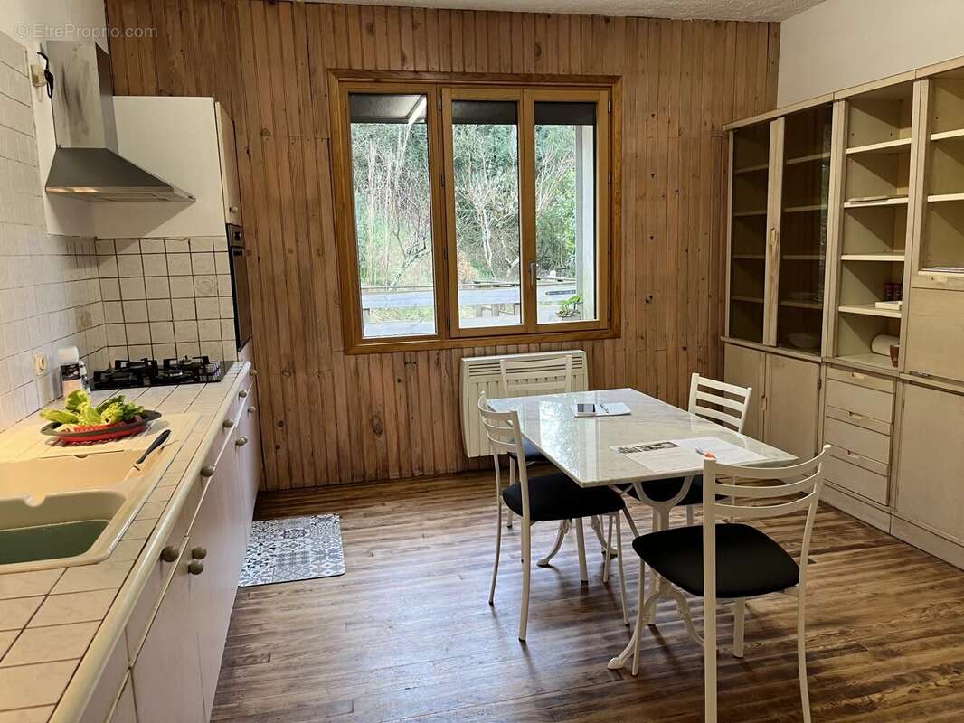 Maison à VERRERIES-DE-MOUSSANS