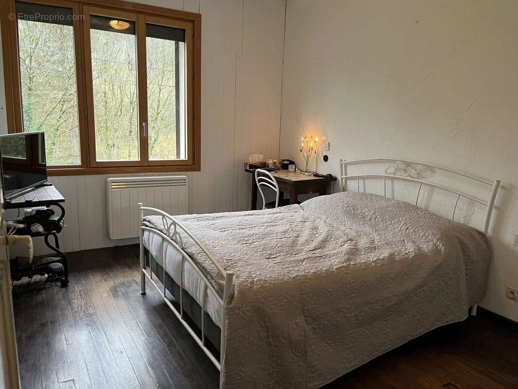 Maison à VERRERIES-DE-MOUSSANS