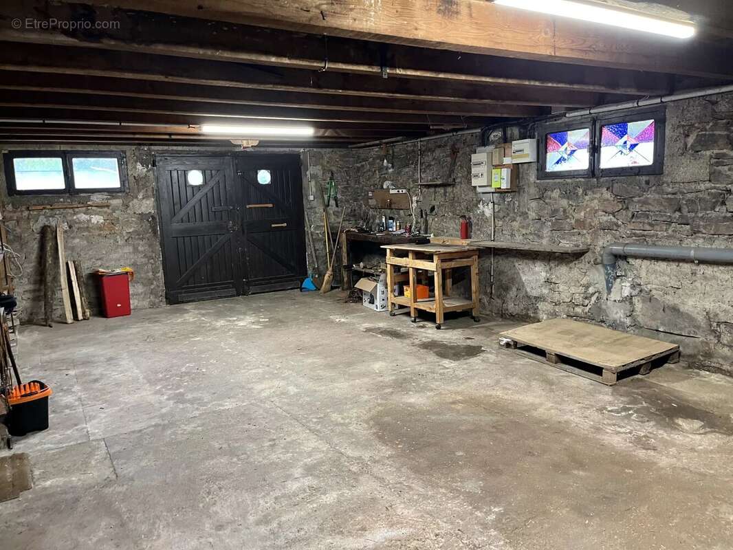 Maison à VERRERIES-DE-MOUSSANS