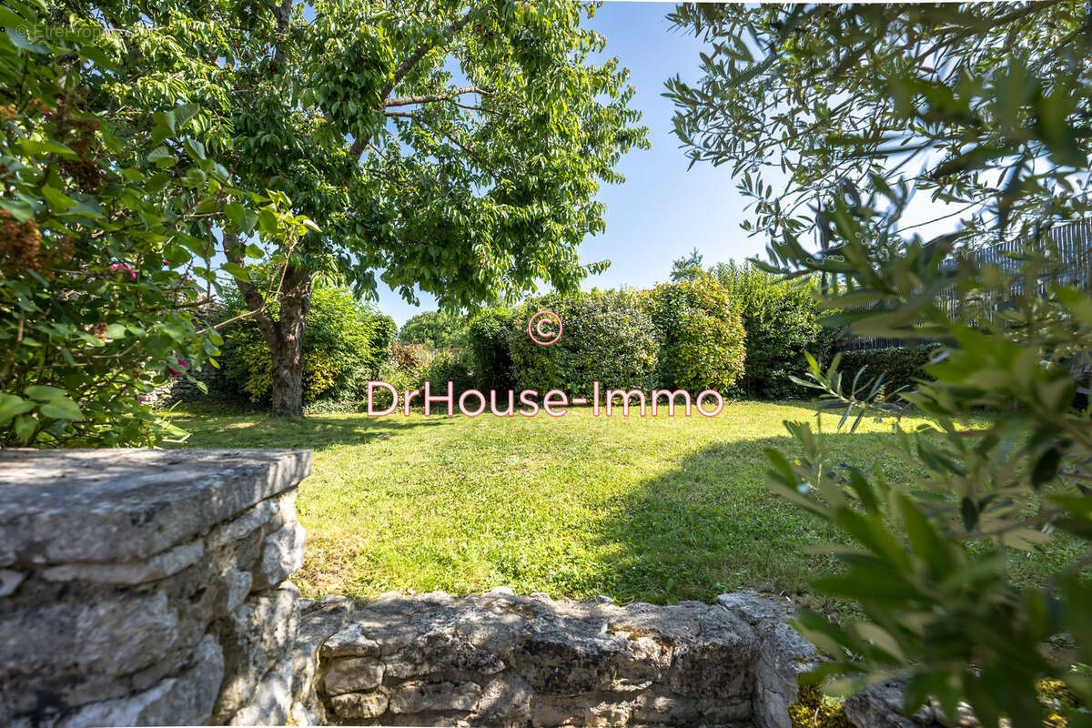 Maison à BREUIL-BOIS-ROBERT