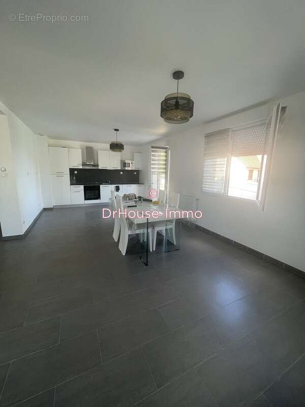 Maison à SAINT-DOULCHARD