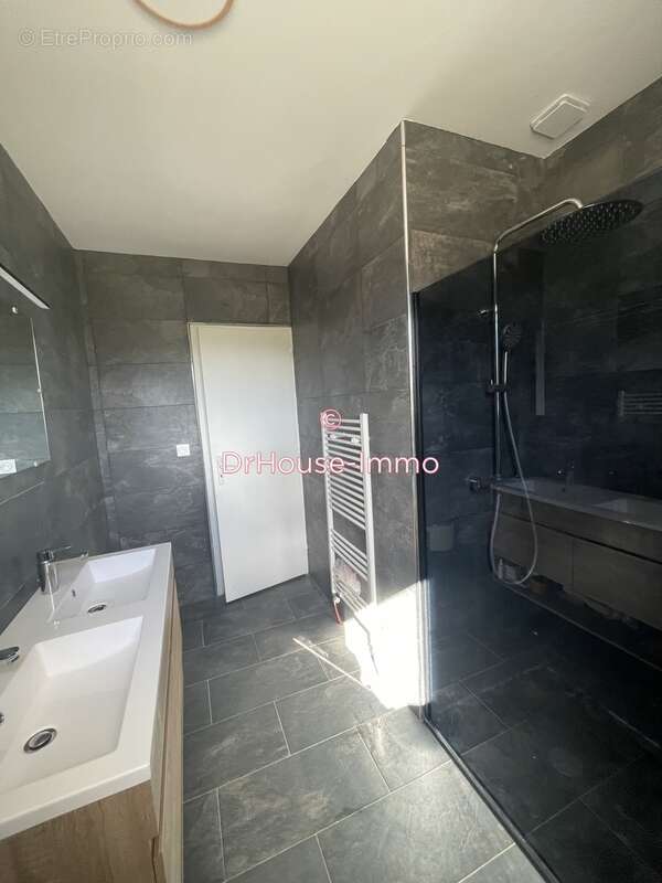 Maison à SAINT-DOULCHARD