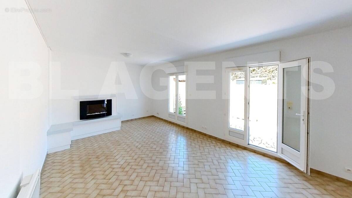 PHOTO 9 - Maison à ECOMMOY