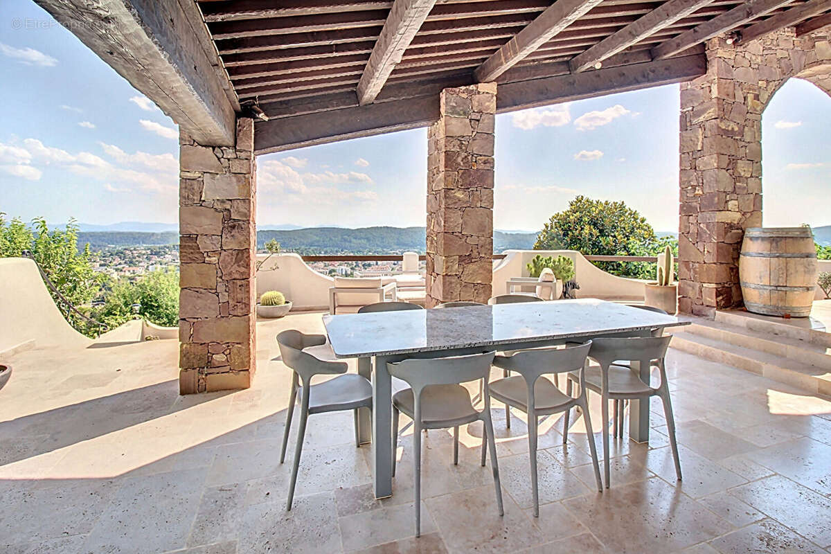 Maison à DRAGUIGNAN