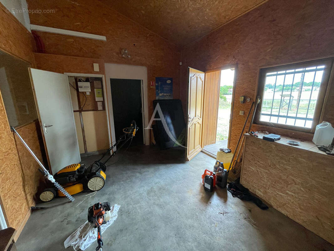 Commerce à CASTELNAUDARY