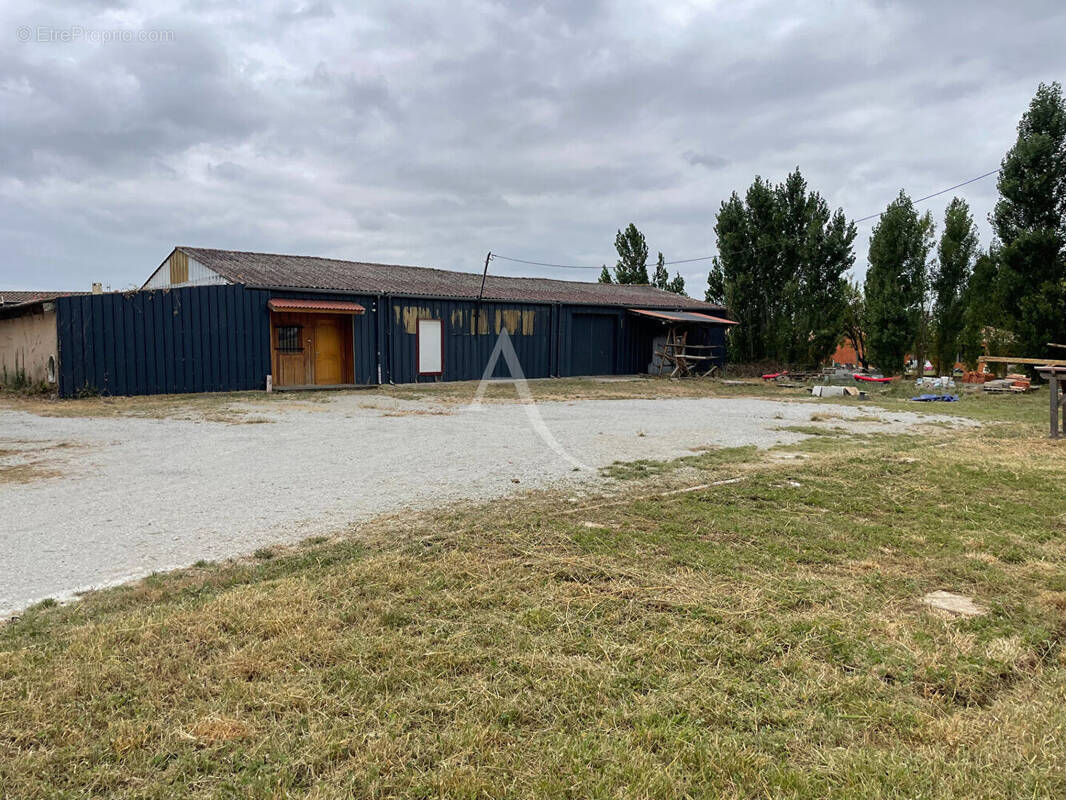 Commerce à CASTELNAUDARY