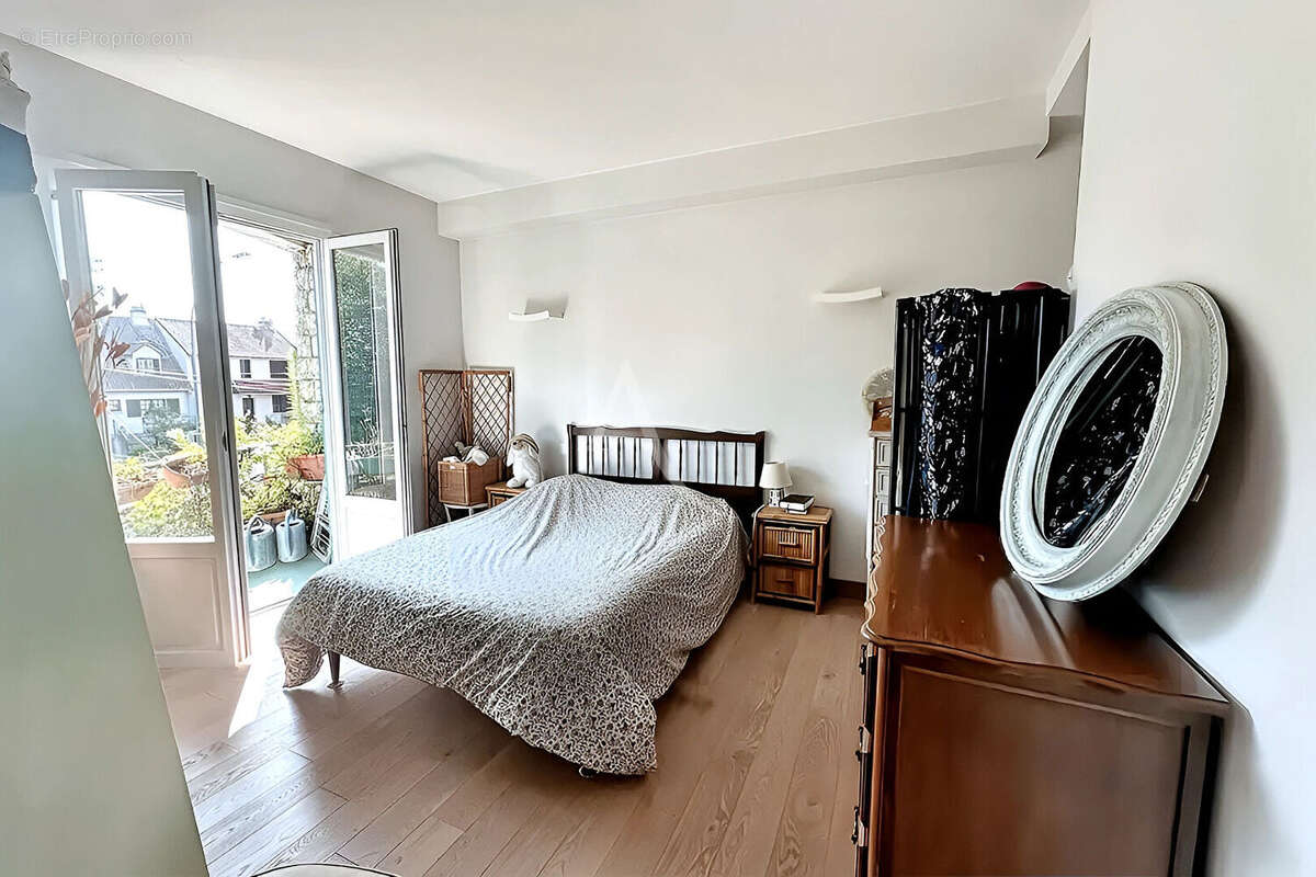 Appartement à IVRY-SUR-SEINE