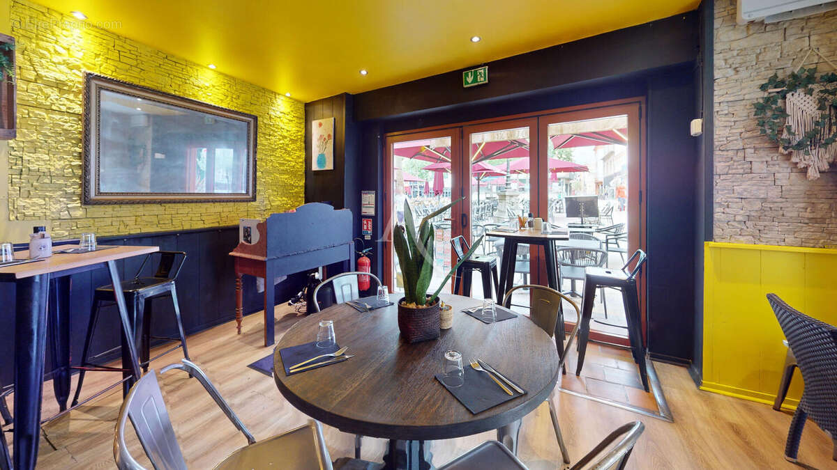 Commerce à CARCASSONNE