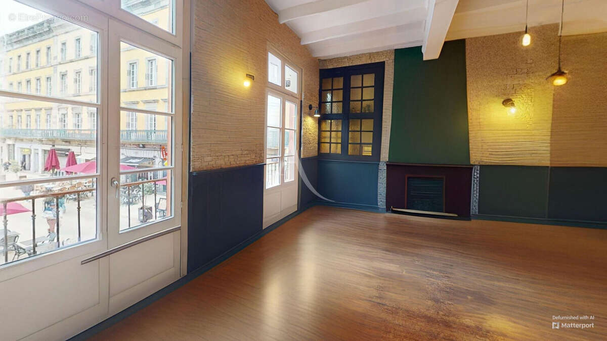 Commerce à CARCASSONNE