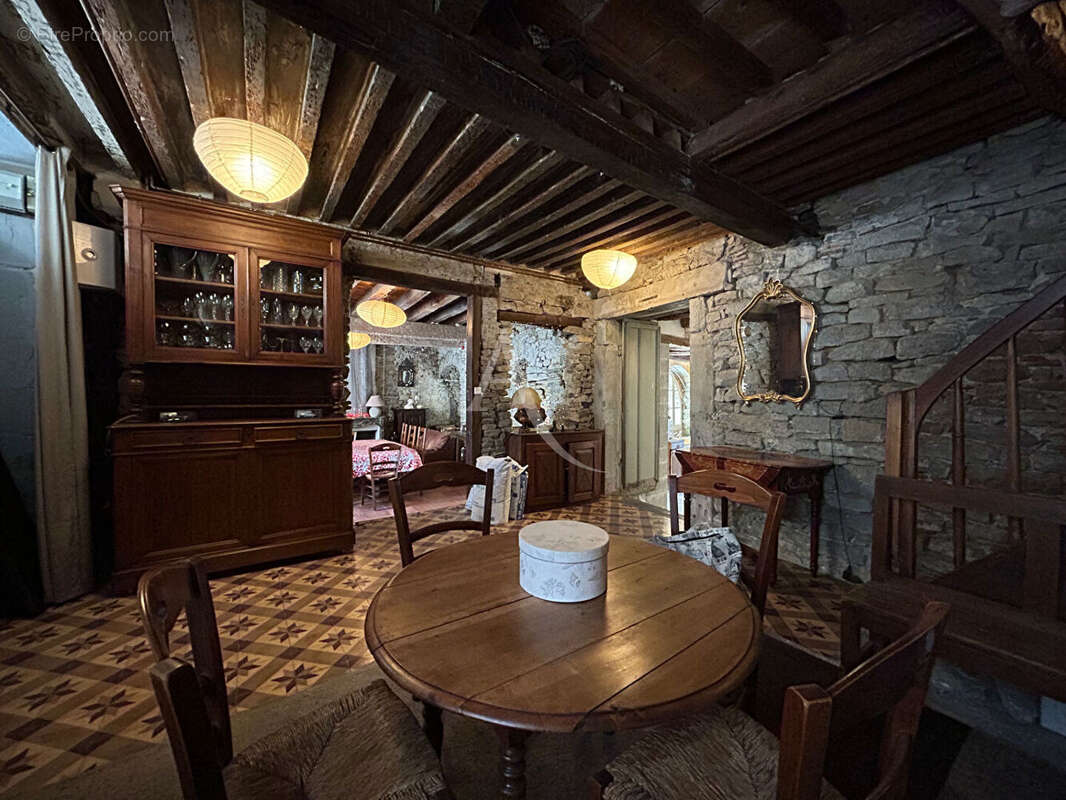 Maison à CONQUES-SUR-ORBIEL