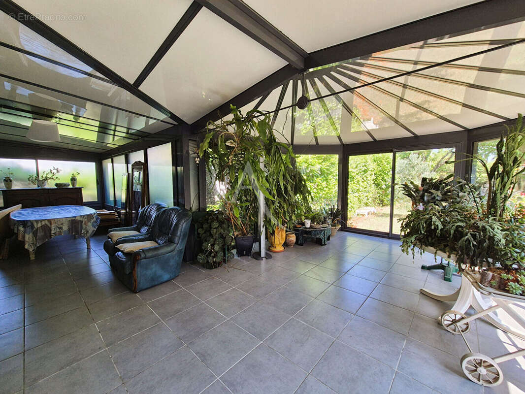 Maison à VILLENEUVE-DE-MARSAN