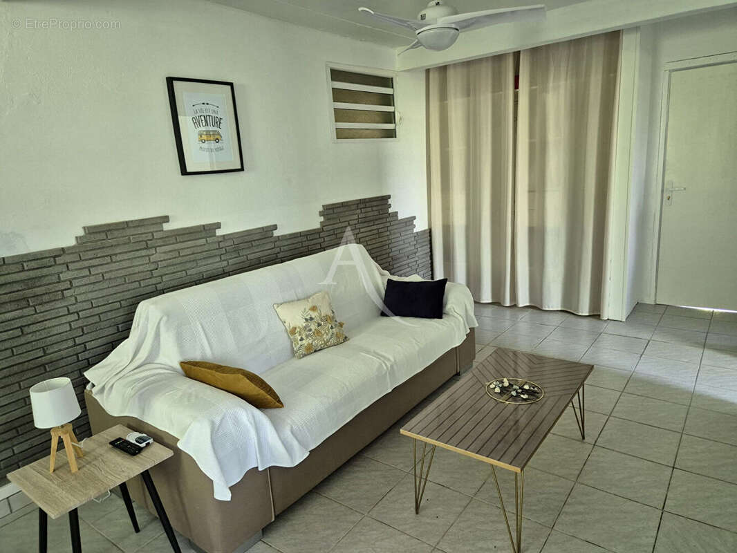 Maison à RIVIERE-PILOTE