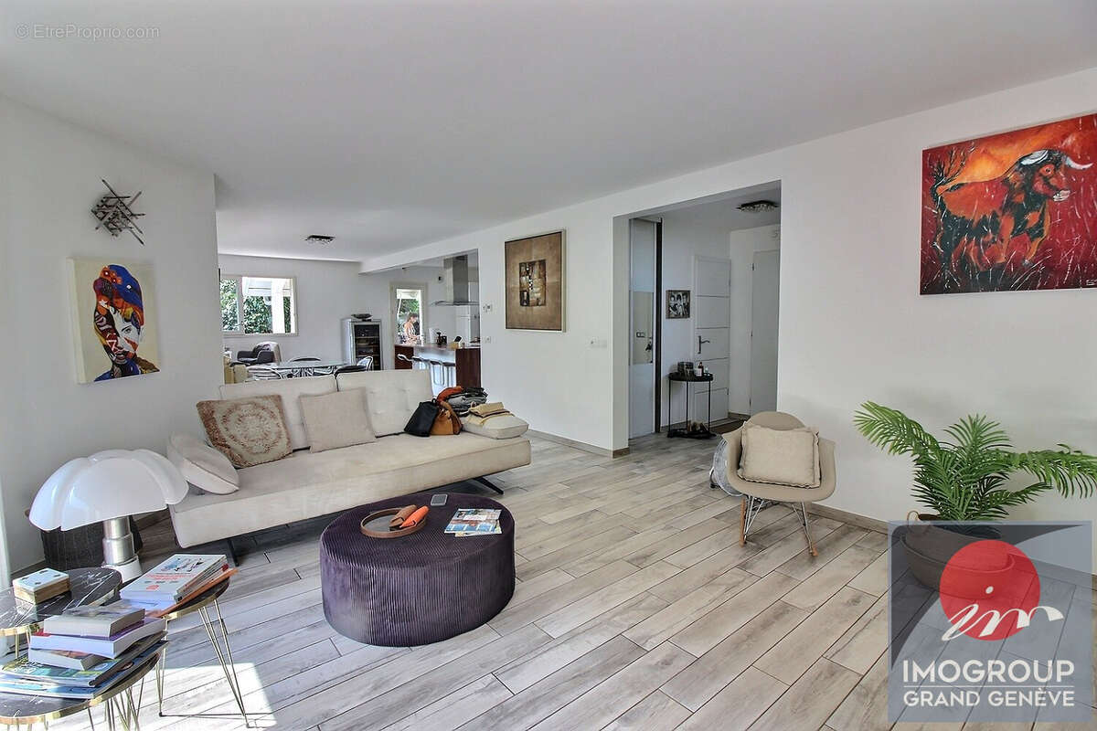 Maison à DIVONNE-LES-BAINS