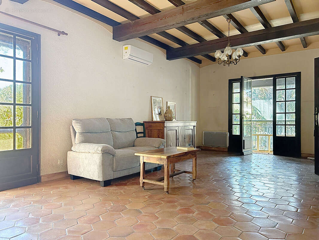 Maison à VILLENEUVE-LES-AVIGNON