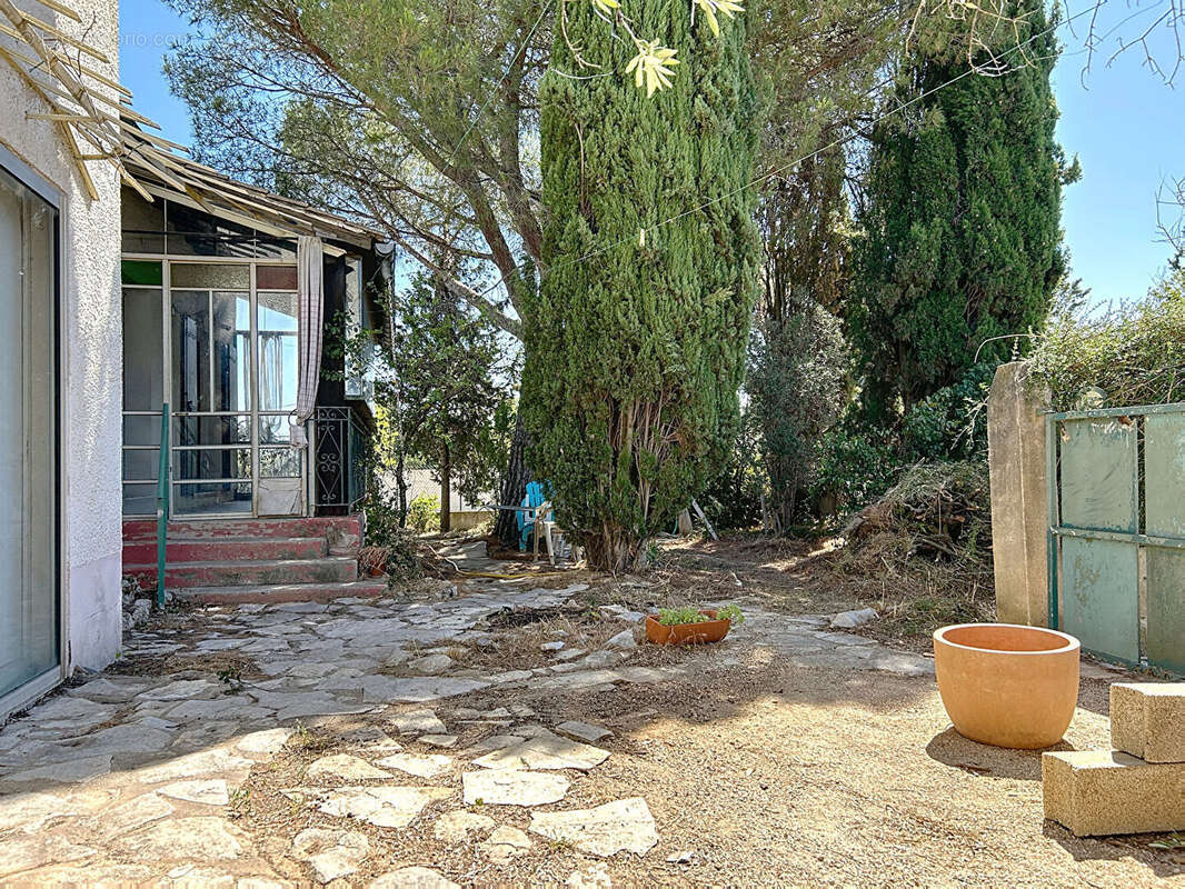 Maison à VILLENEUVE-LES-AVIGNON
