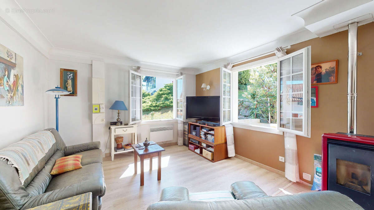 Appartement à CIBOURE