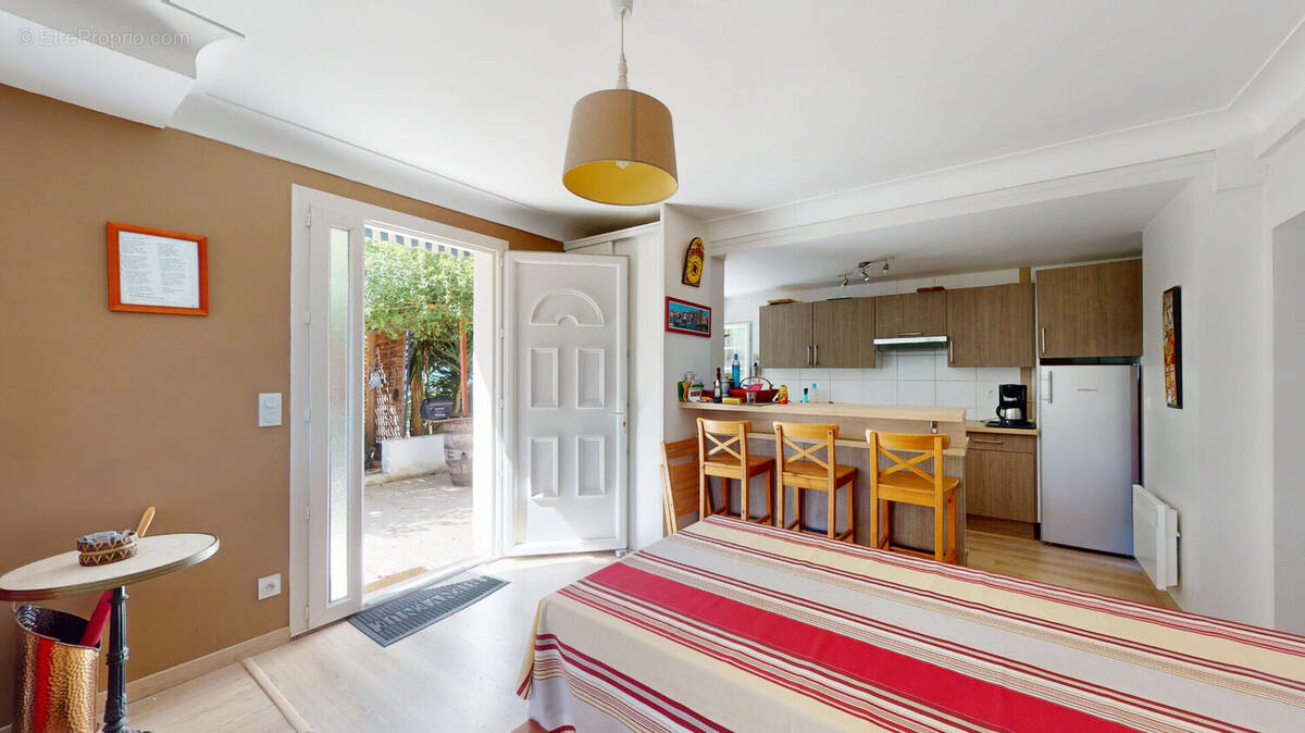 Appartement à CIBOURE