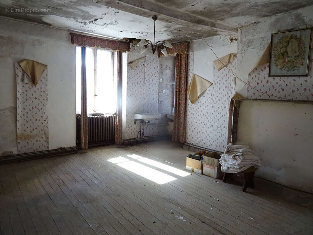 Maison à LE TEILLEUL